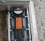 대구방충망 시공 - 동호동 도어힌지 교환